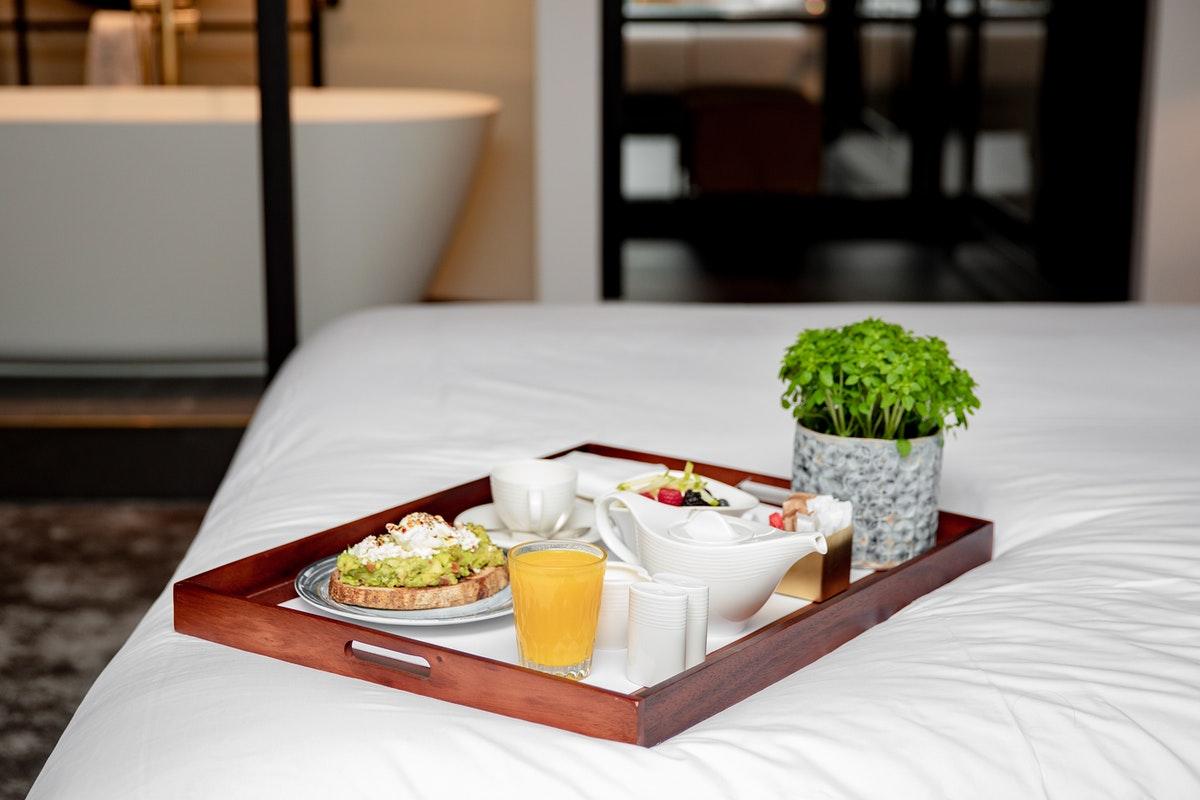 Middle Eight - Covent Garden - Preferred Hotels And Resorts London Luaran gambar Room service