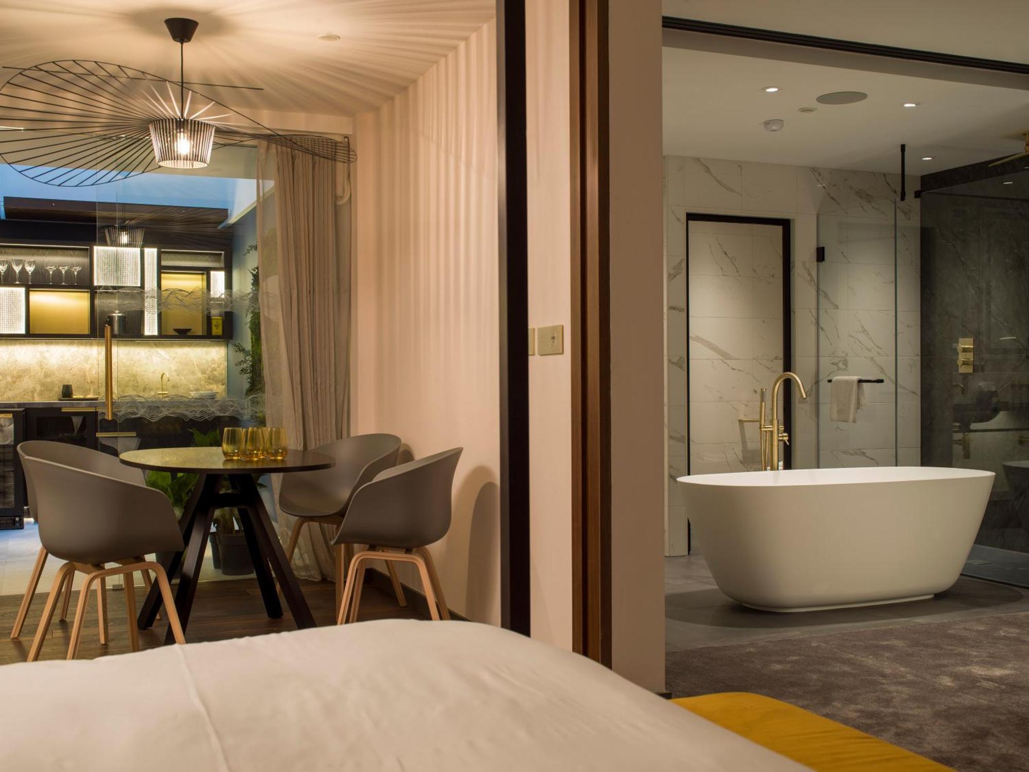 Middle Eight - Covent Garden - Preferred Hotels And Resorts London Luaran gambar A suite at the hotel